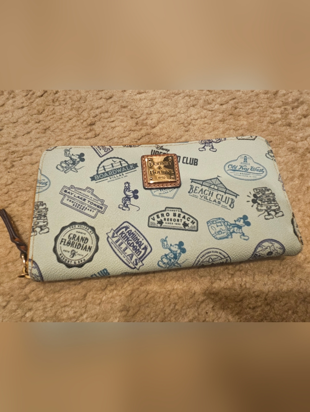 Dooney & Bourke Disney Vacation Club  Zip Around Wallet